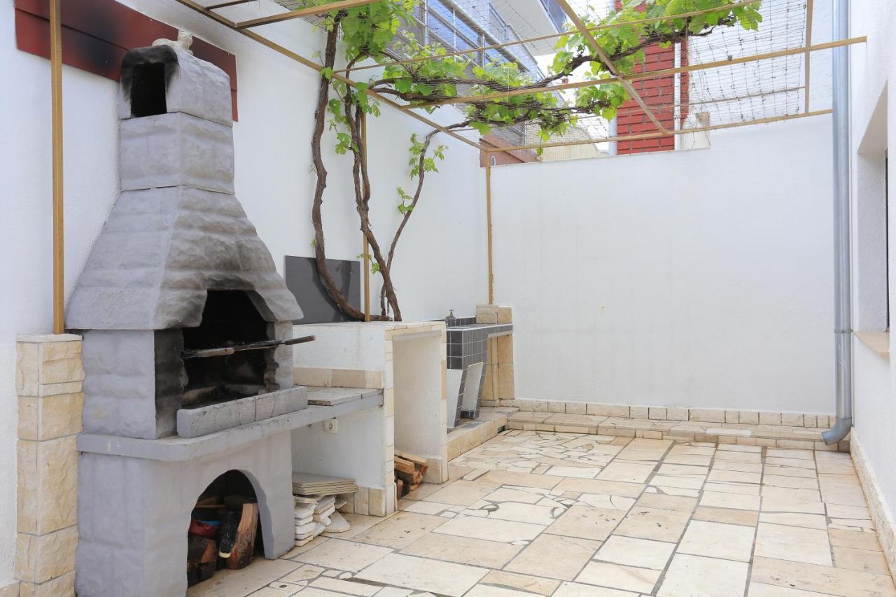 Apartments With A Parking Space Mastrinka, Ciovo - 4324 Trogir Extérieur photo