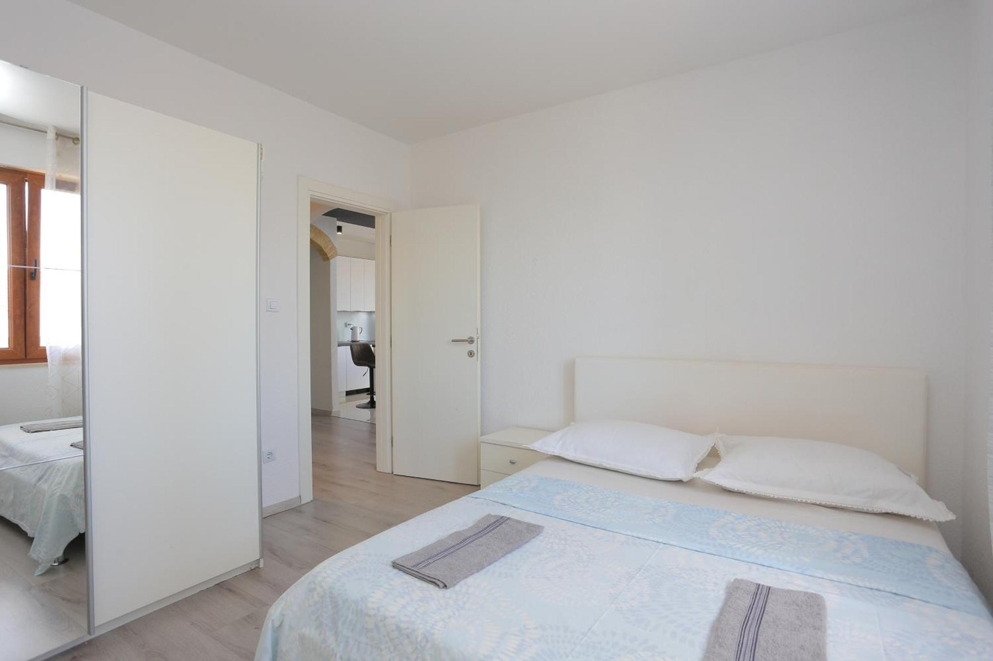 Apartments With A Parking Space Mastrinka, Ciovo - 4324 Trogir Chambre photo