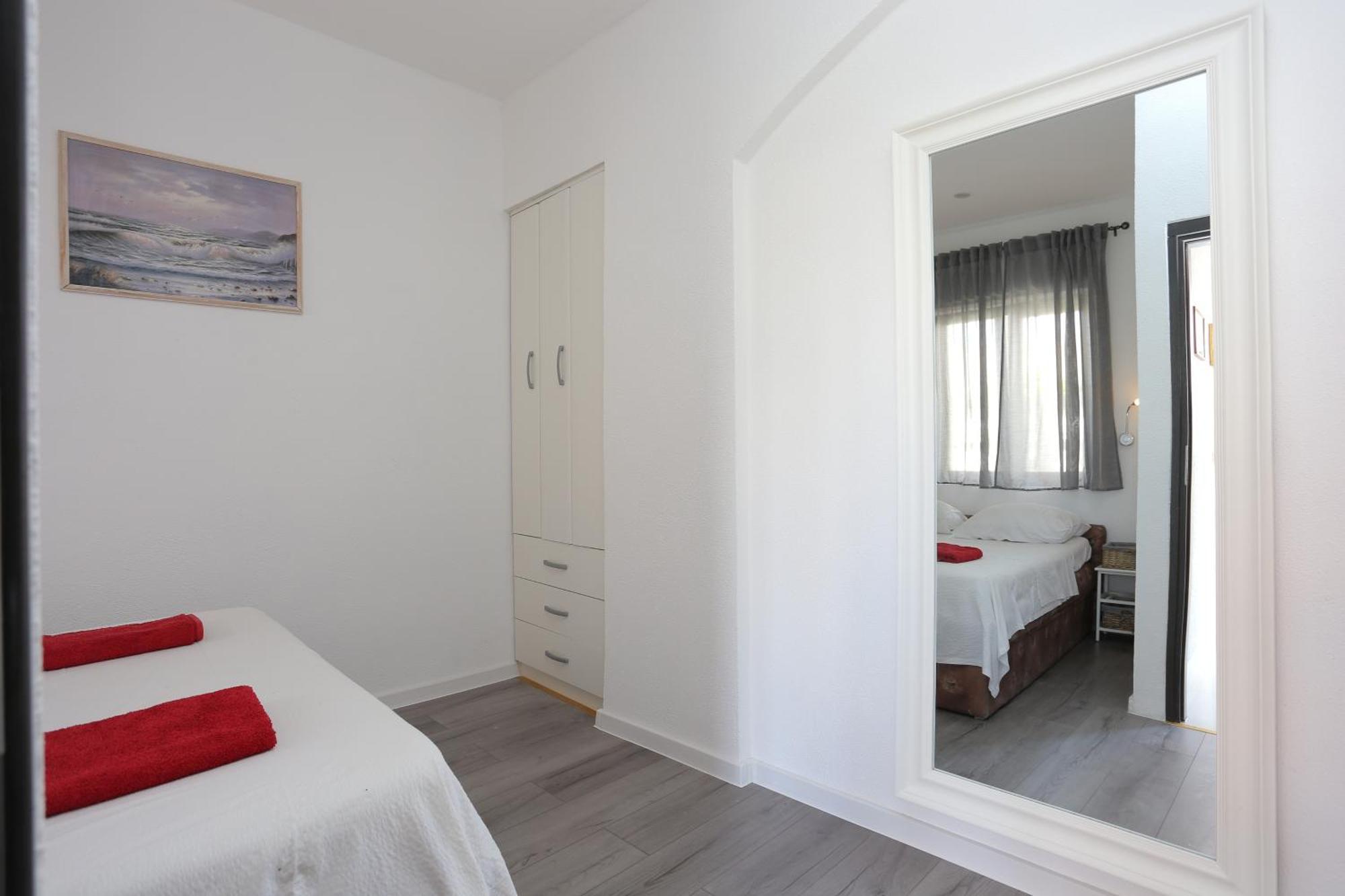 Apartments With A Parking Space Mastrinka, Ciovo - 4324 Trogir Chambre photo