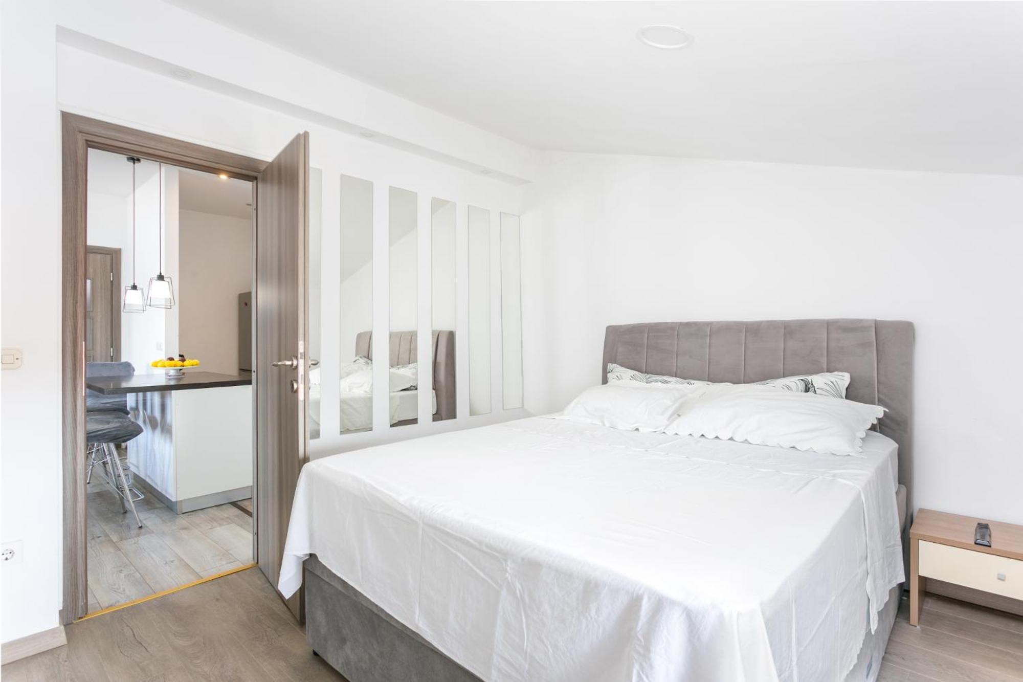 Apartments With A Parking Space Mastrinka, Ciovo - 4324 Trogir Extérieur photo